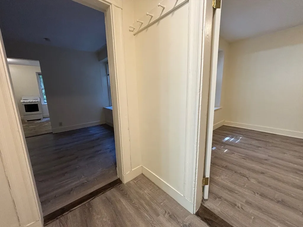 1 bed, 1 bath apartment for rent at 68 Myrtle St Unit 1, Beacon Hill — photo 9 of 21