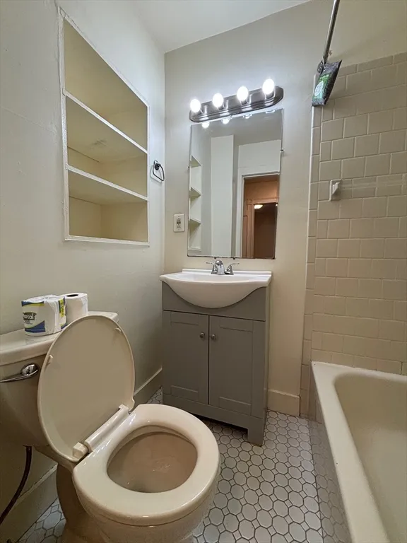 1 bed, 1 bath apartment for rent at 68 Myrtle St Unit 1, Beacon Hill — photo 15 of 21