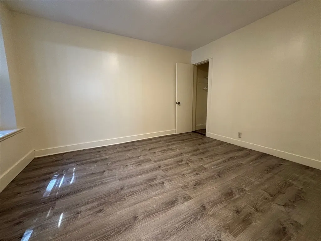 1 bed, 1 bath apartment for rent at 68 Myrtle St Unit 1, Beacon Hill — photo 10 of 21