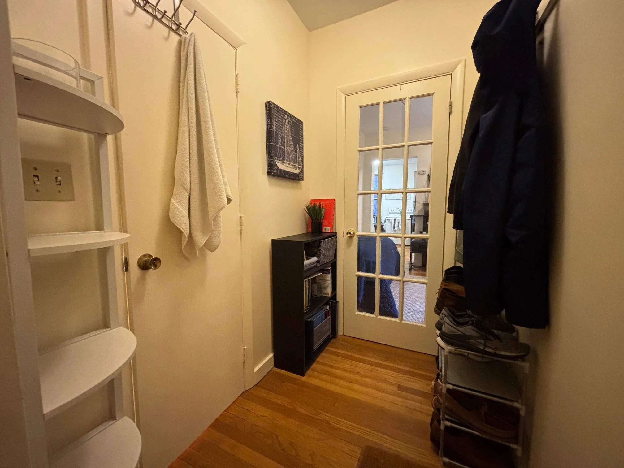 Studio bed, 1 bath apartment for rent at 68 Myrtle St Unit 3, Beacon Hill — photo 8 of 11