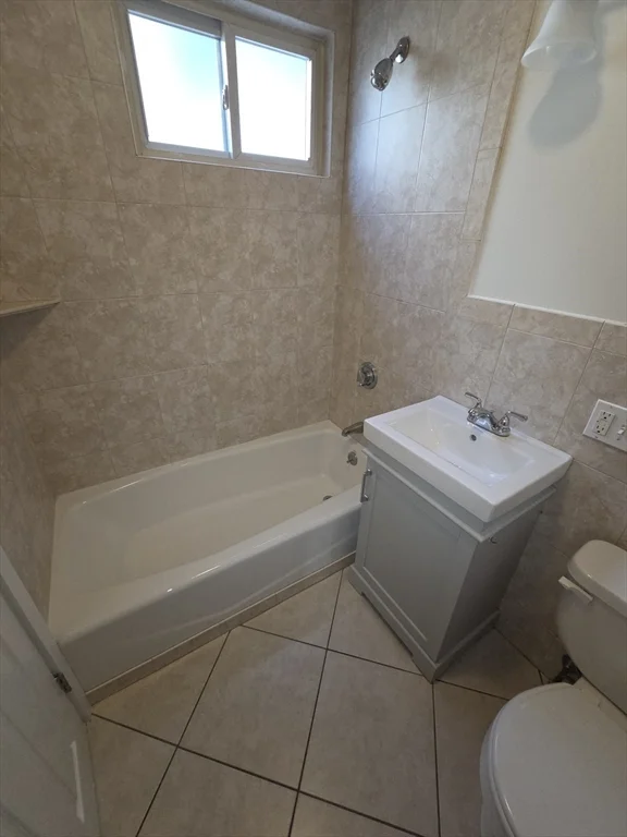 1 bed, 1 bath apartment for rent at 68 Nahant Ave Unit 1, Dorchester — photo 10 of 12