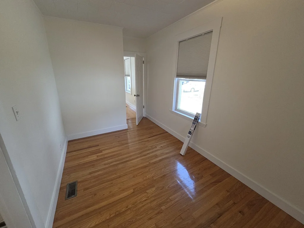 1 bed, 1 bath apartment for rent at 68 Nahant Ave Unit 1, Dorchester — photo 8 of 12