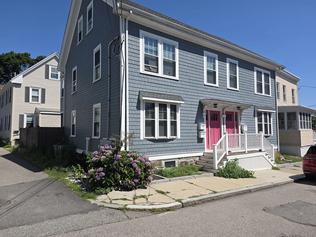 1 bed, 1 bath apartment for rent at 68 Nahant Ave Unit 1, Dorchester — photo 1 of 12