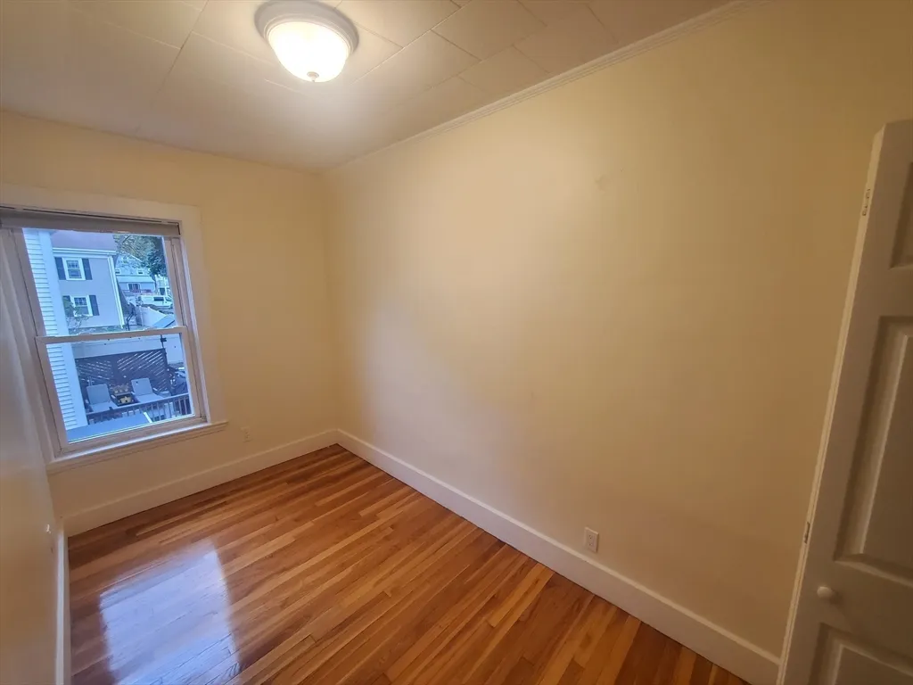 3 bed, 1 bath apartment for rent at 68 Nahant Ave Unit 2, Dorchester — photo 16 of 19