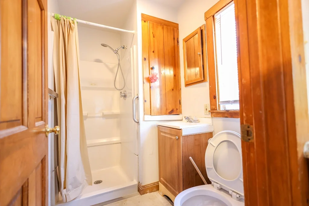 2 bed, 1 bath apartment for rent at 68 Newhall St Unit 68 A, Malden — photo 11 of 25