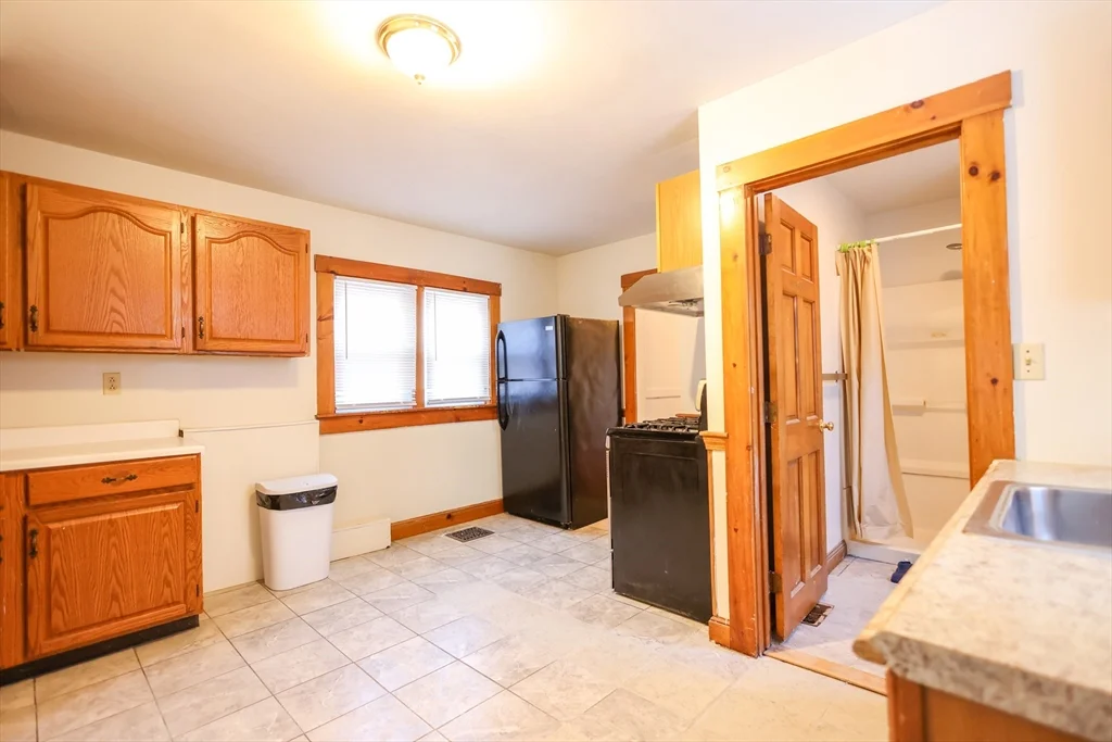 2 bed, 1 bath apartment for rent at 68 Newhall St Unit 68 A, Malden — photo 8 of 25