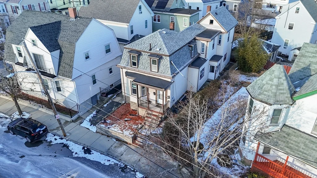 2 bed, 1 bath apartment for rent at 68 Newhall St Unit 68 A, Malden