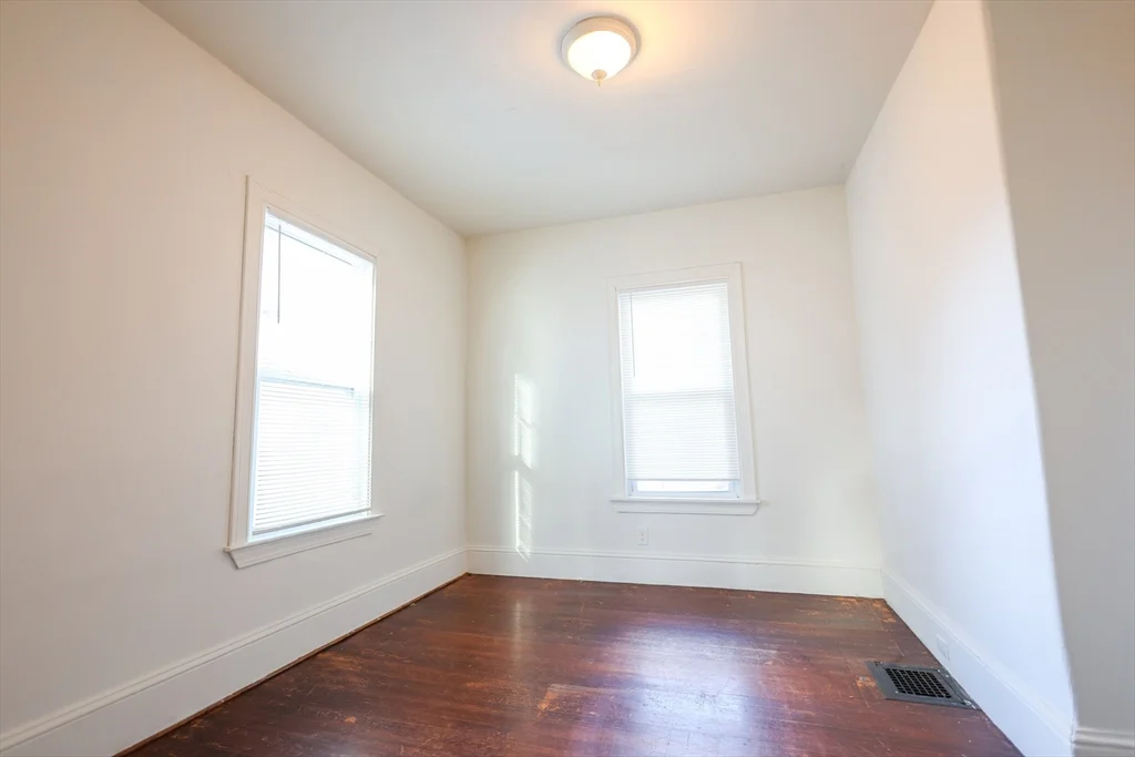 3 bed, 1 bath apartment for rent at 68 Newhall St Unit 68, Malden — photo 11 of 39