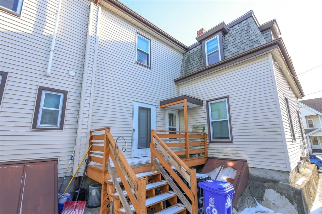 3 bed, 1 bath apartment for rent at 68 Newhall St Unit 68, Malden — photo 37 of 39