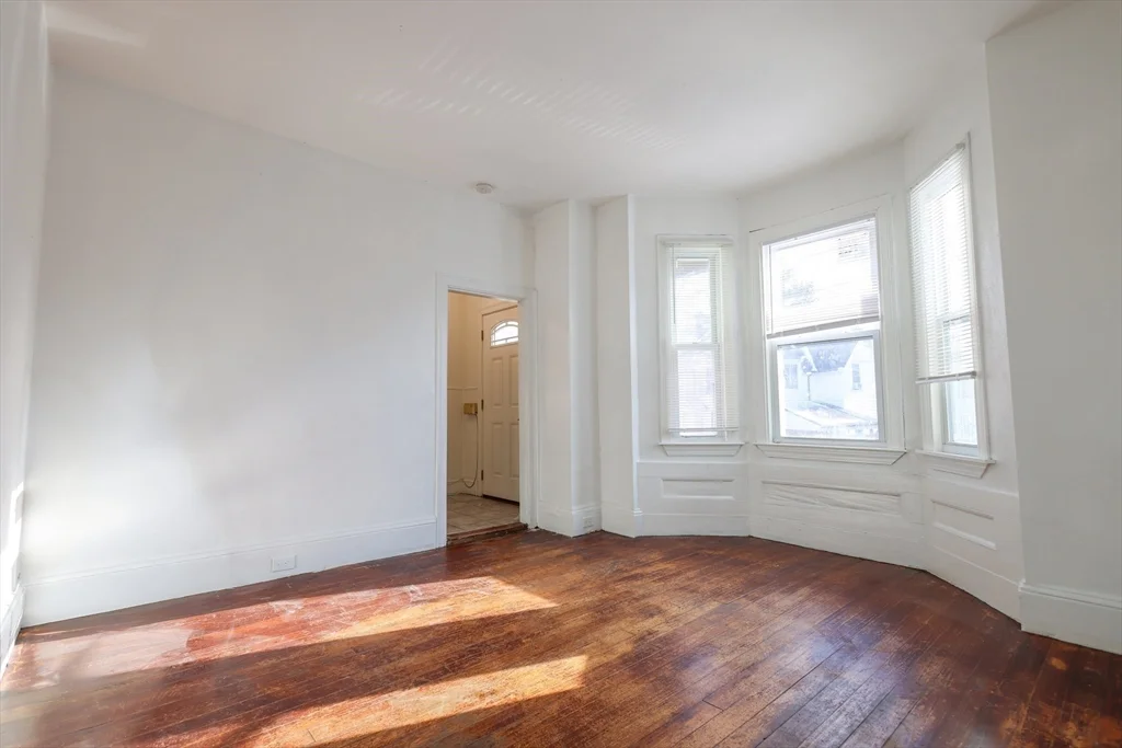 3 bed, 1 bath apartment for rent at 68 Newhall St Unit 68, Malden — photo 8 of 39