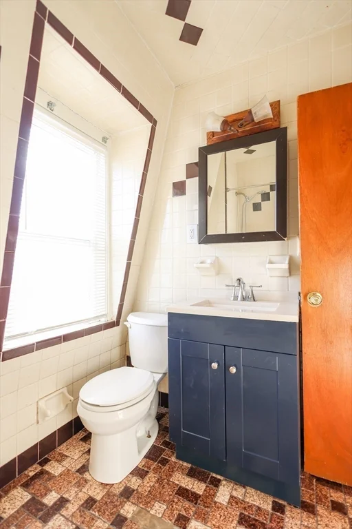 3 bed, 1 bath apartment for rent at 68 Newhall St Unit 68, Malden — photo 28 of 39