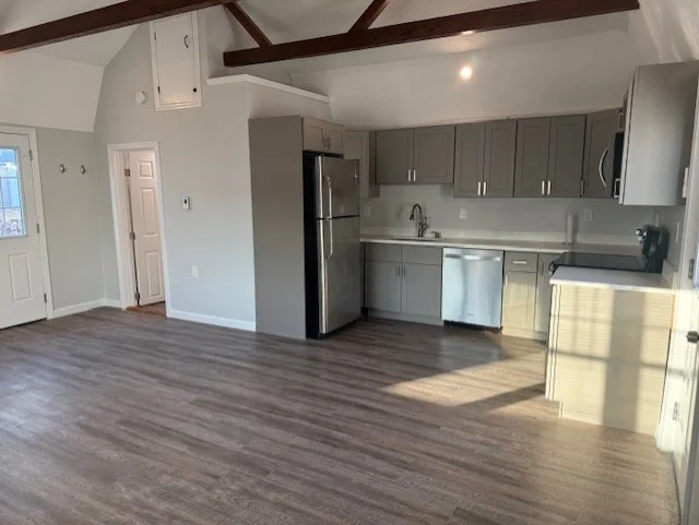 Studio bed, 1 bath apartment for rent at 68 North Ave Unit 4, Abington — photo 1 of 9