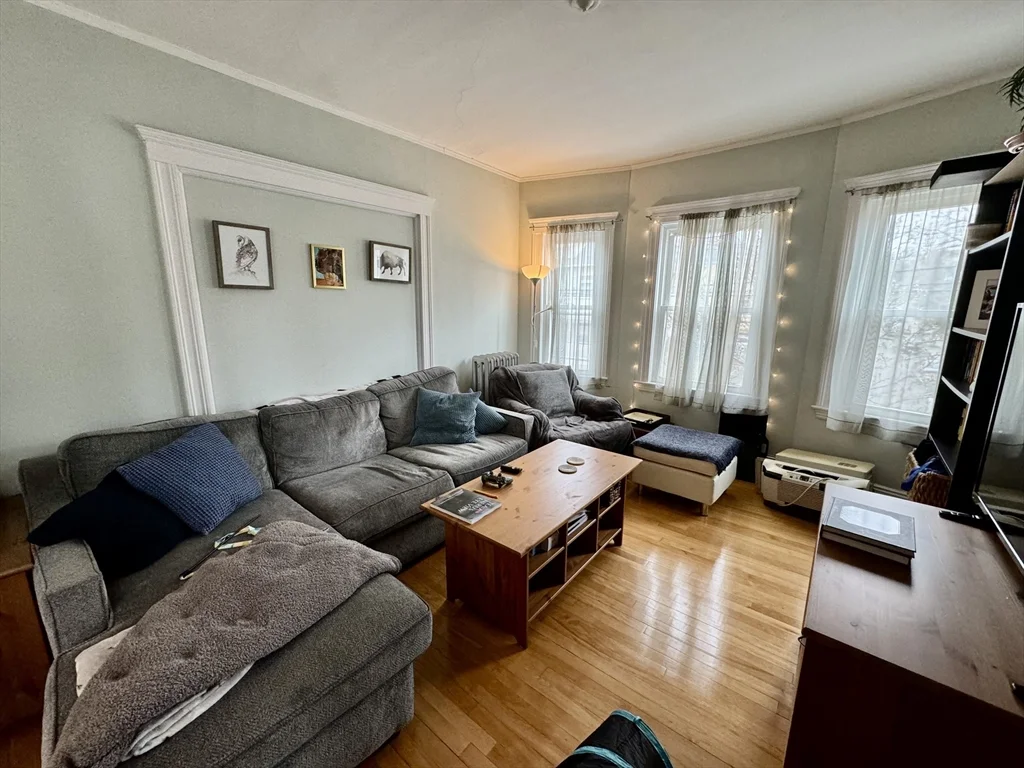 3 bed, 1 bath apartment for rent at 68 North St Unit 2, Somerville — photo 2 of 18