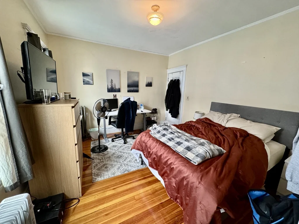 3 bed, 1 bath apartment for rent at 68 North St Unit 2, Somerville — photo 10 of 18