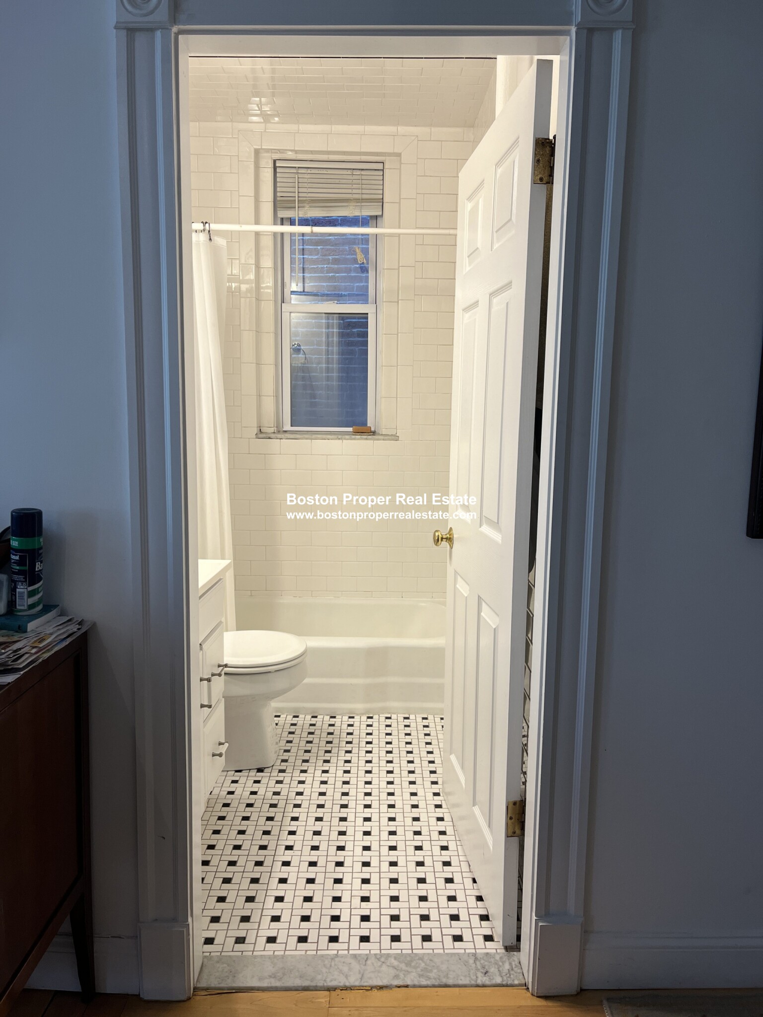 1 bed, 1 bath apartment for rent at 68 Phillips St Unit 5, Beacon Hill — photo 7 of 9