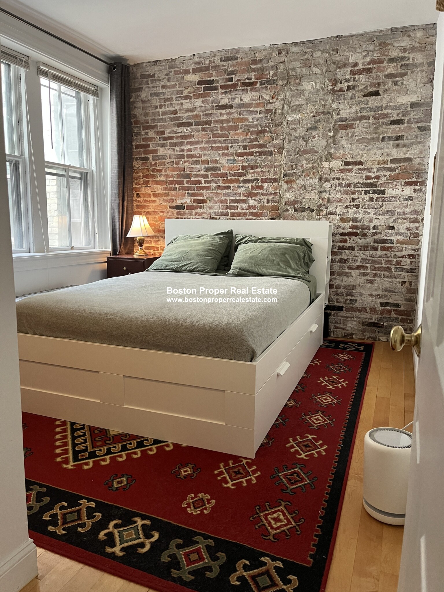 1 bed, 1 bath apartment for rent at 68 Phillips St Unit 5, Beacon Hill — photo 4 of 9