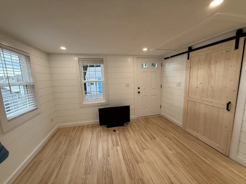 Studio bed, 1 bath apartment for rent at 68 Post N Rail Ave, Cedarville — photo 4 of 15