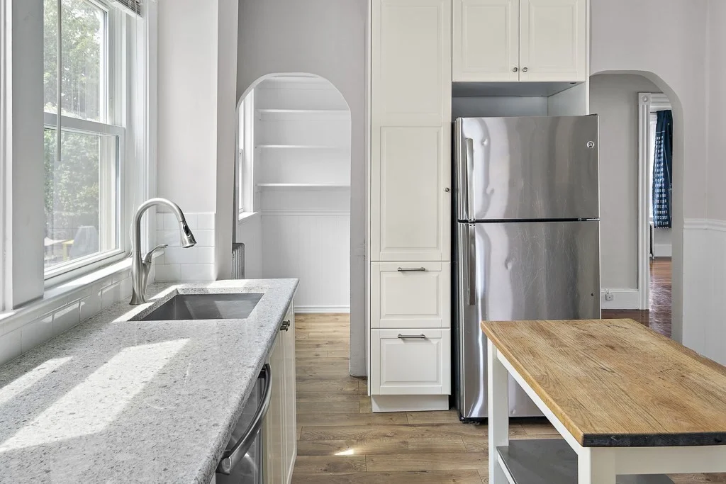 2 bed, 1 bath apartment for rent at 68 Prentiss St Unit 68, Mount Auburn — photo 2 of 18