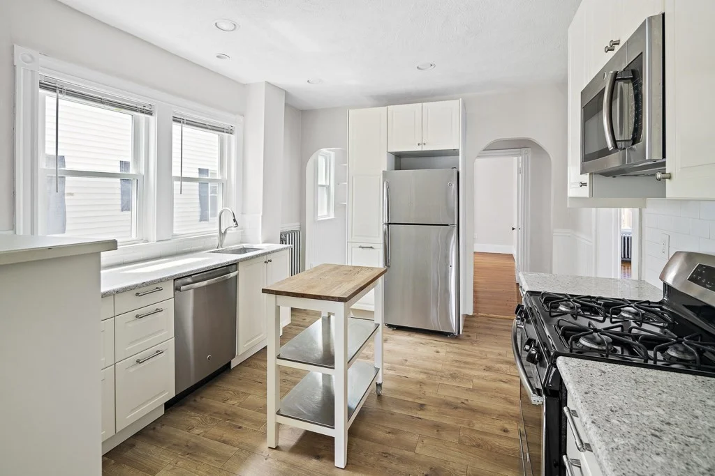 2 bed, 1 bath apartment for rent at 68 Prentiss St Unit 68, Mount Auburn — photo 1 of 18