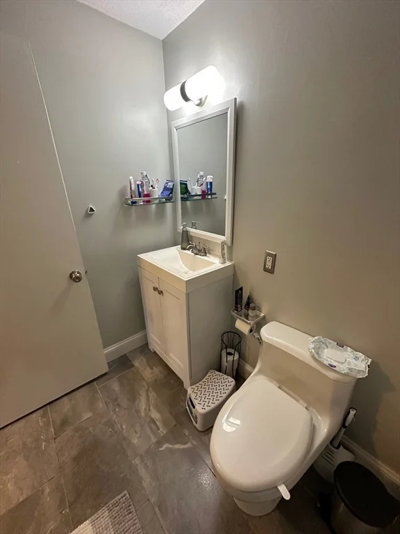 2 bed, 1 bath apartment for rent at 68 Preston St Unit 5D, Wakefield — photo 8 of 15