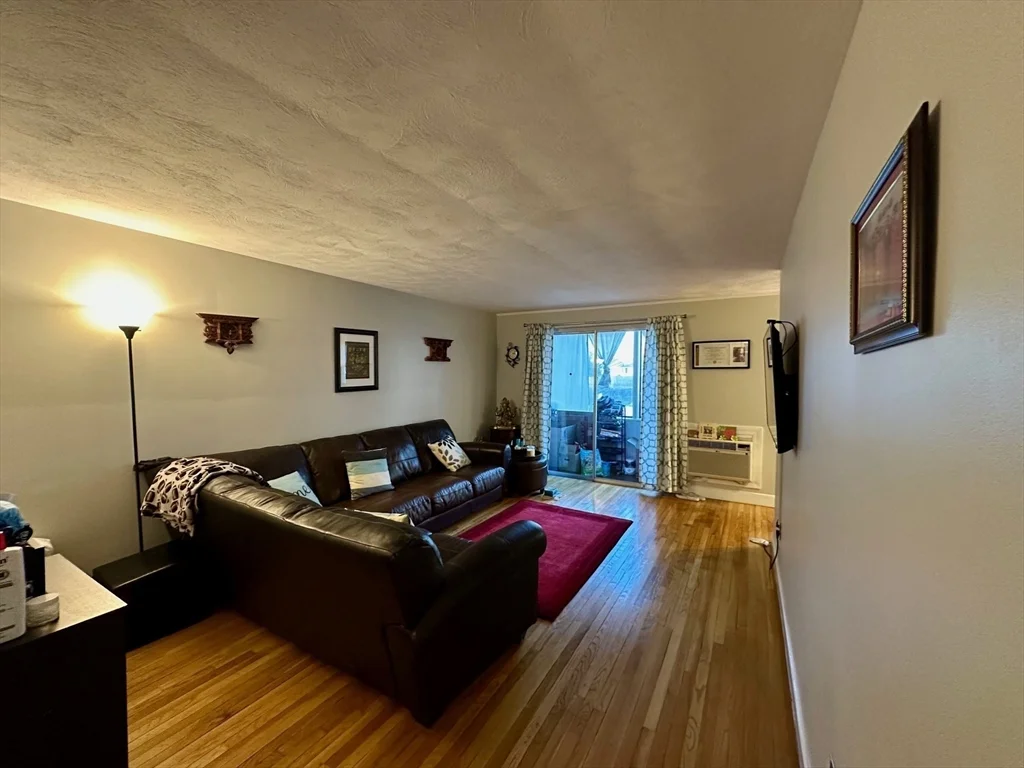 2 bed, 1 bath apartment for rent at 68 Preston St Unit 5D, Wakefield — photo 5 of 15