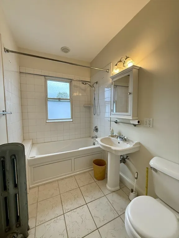 3 bed, 1 bath apartment for rent at 68 Putnam Unit 2, Watertown — photo 8 of 11