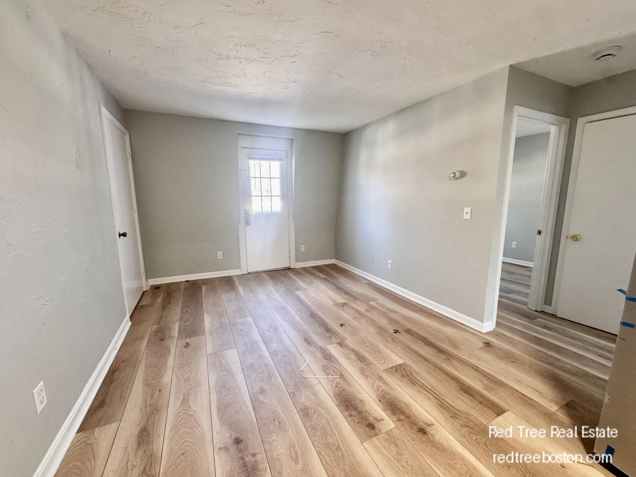 2 bed, 1 bath apartment for rent at 68 Readville St Unit 2, Hyde Park — photo 3 of 11