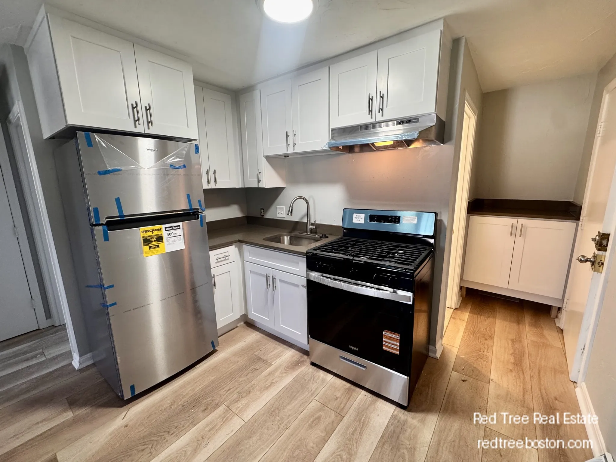 2 bed, 1 bath apartment for rent at 68 Readville St Unit 2, Hyde Park — photo 2 of 11