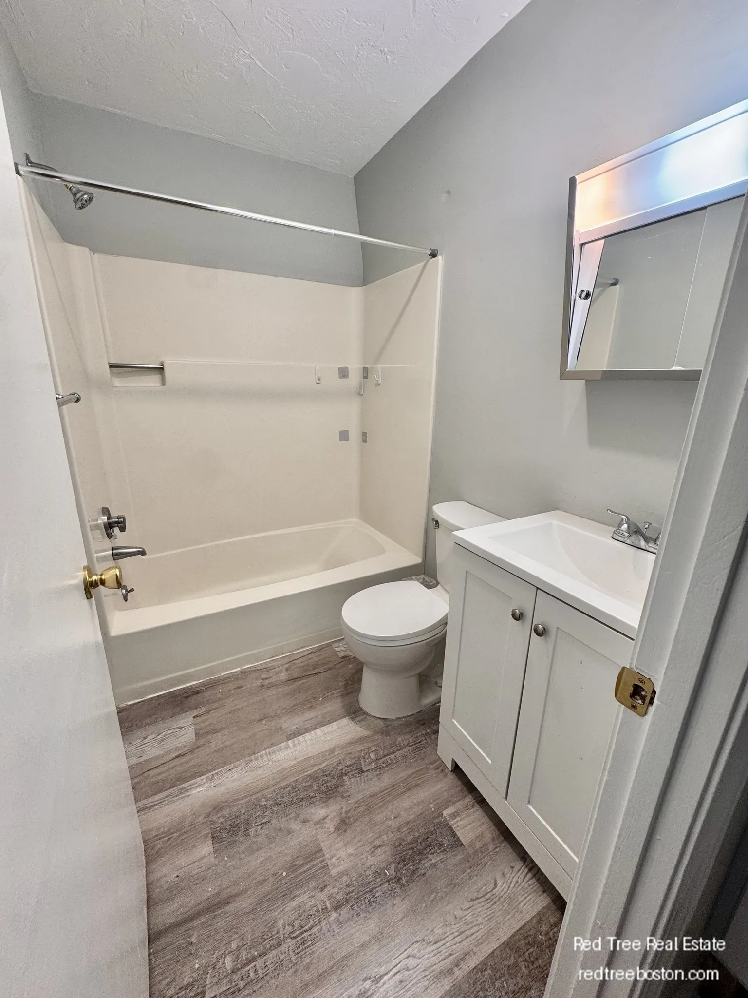 2 bed, 1 bath apartment for rent at 68 Readville St Unit 2, Hyde Park — photo 7 of 11