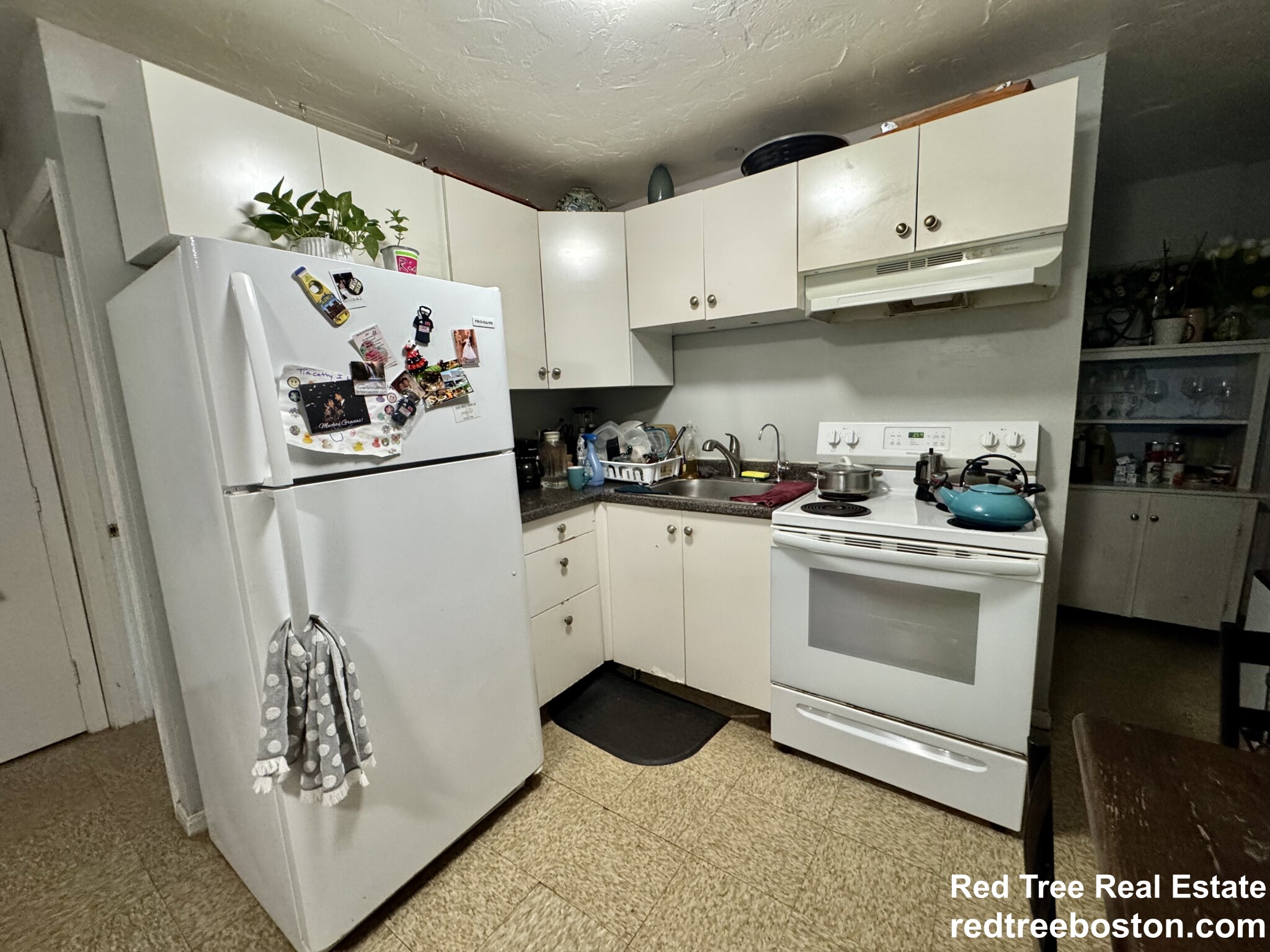 2 bed, 1 bath apartment for rent at 68 Readville Unit A, Hyde Park