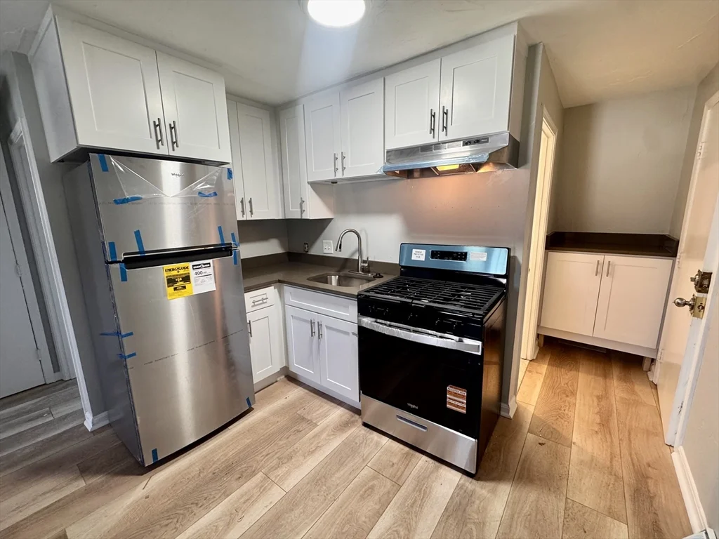 2 bed, 1 bath apartment for rent at 68 Readville Unit C, Hyde Park — photo 2 of 13