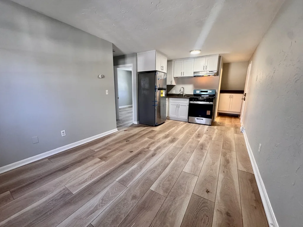2 bed, 1 bath apartment for rent at 68 Readville Unit C, Hyde Park — photo 4 of 13