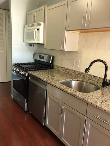 1 bed, 1 bath apartment for rent at 68 Shrewsbury Green Dr Unit H, Shrewsbury — photo 1 of 14