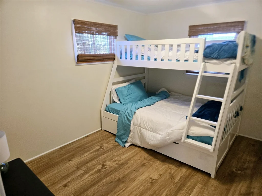 2 bed, 1 bath apartment for rent at 68 Southern Blvd Unit Weekly, Plum Island — photo 10 of 15