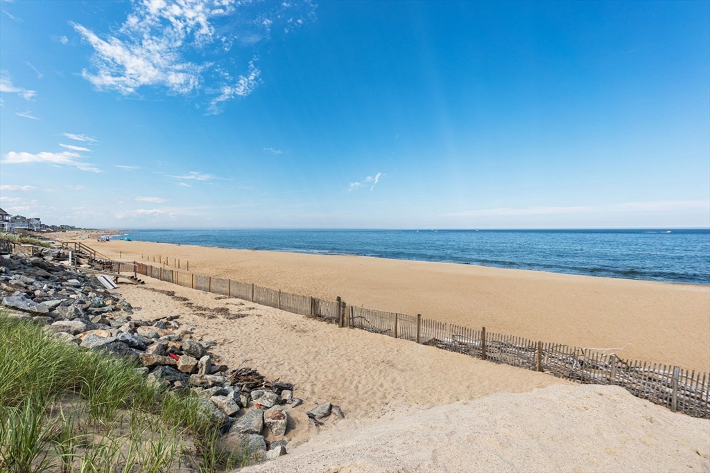 2 bed, 1 bath apartment for rent at 68 Southern Blvd Unit WINTER, Plum Island — photo 3 of 15