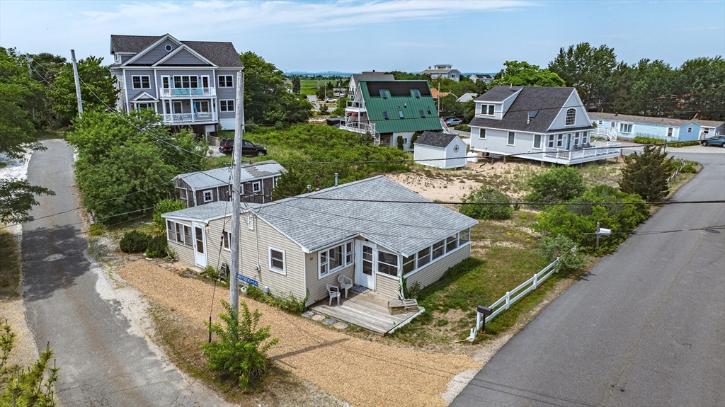 2 bed, 1 bath apartment for rent at 68 Southern Blvd Unit WINTER, Plum Island — photo 2 of 15
