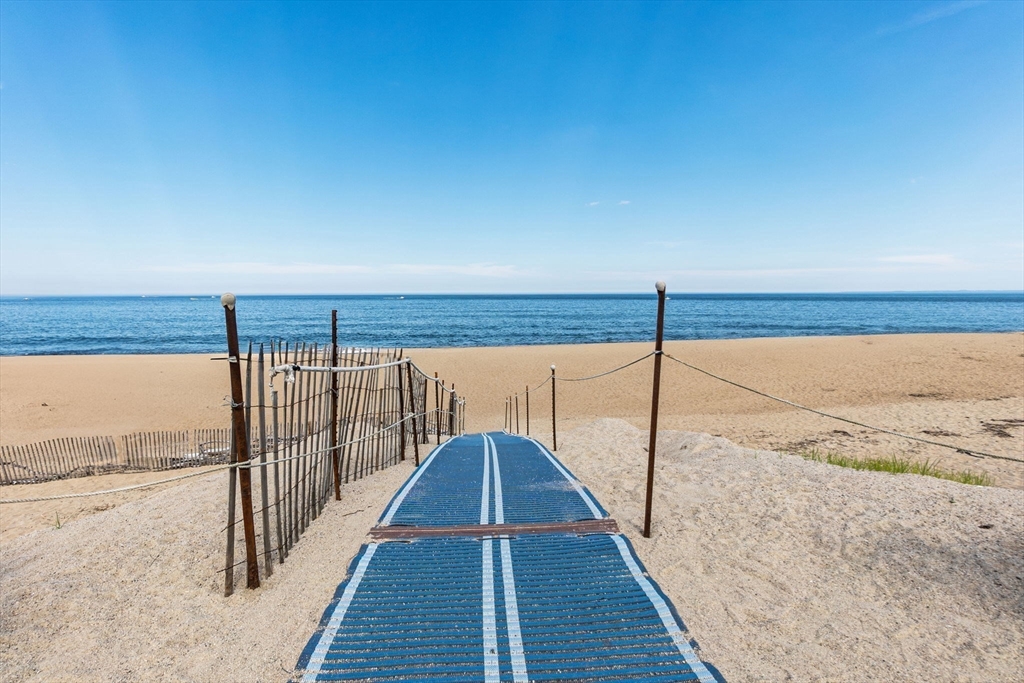 2 bed, 1 bath apartment for rent at 68 Southern Blvd Unit WINTER, Plum Island — photo 9 of 15