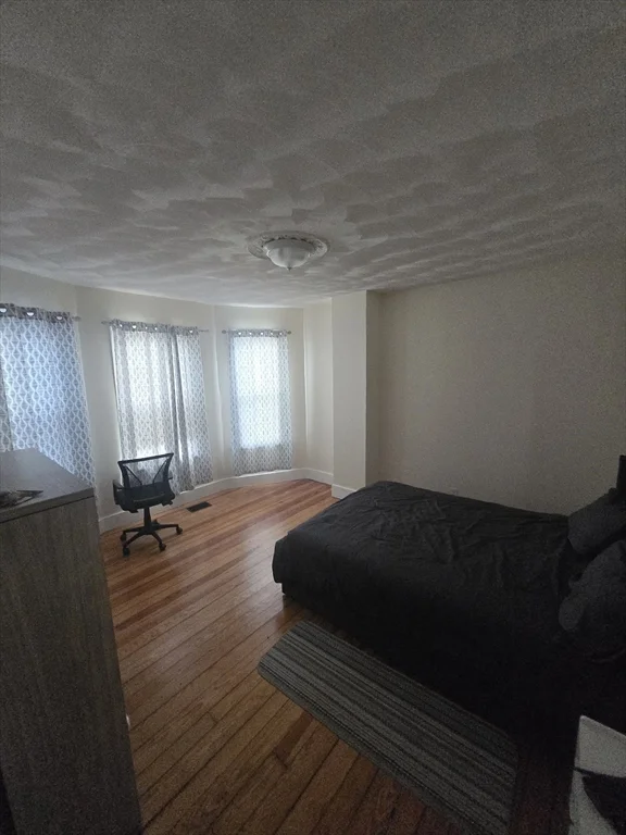 3 bed, 1 bath apartment for rent at 68 Stanton St Unit 1, Dorchester — photo 6 of 8