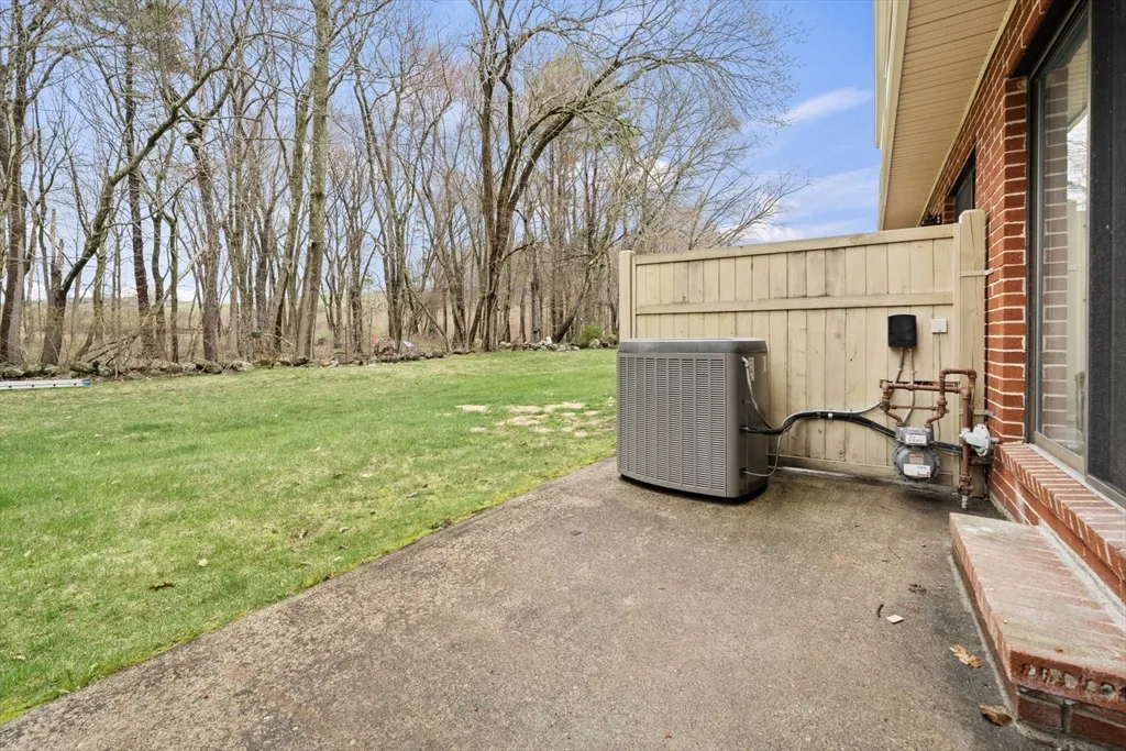 3 bed, 2 bath apartment for rent at 68 Sterling Ln Unit 68, Bradford — photo 25 of 26
