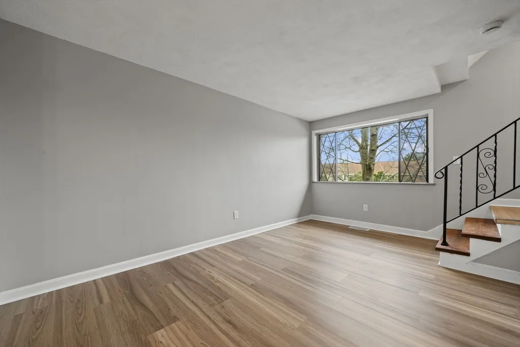 3 bed, 2 bath apartment for rent at 68 Sterling Ln Unit 68, Bradford — photo 9 of 26