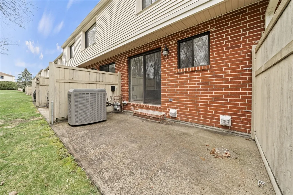 3 bed, 2 bath apartment for rent at 68 Sterling Ln Unit 68, Bradford — photo 24 of 26