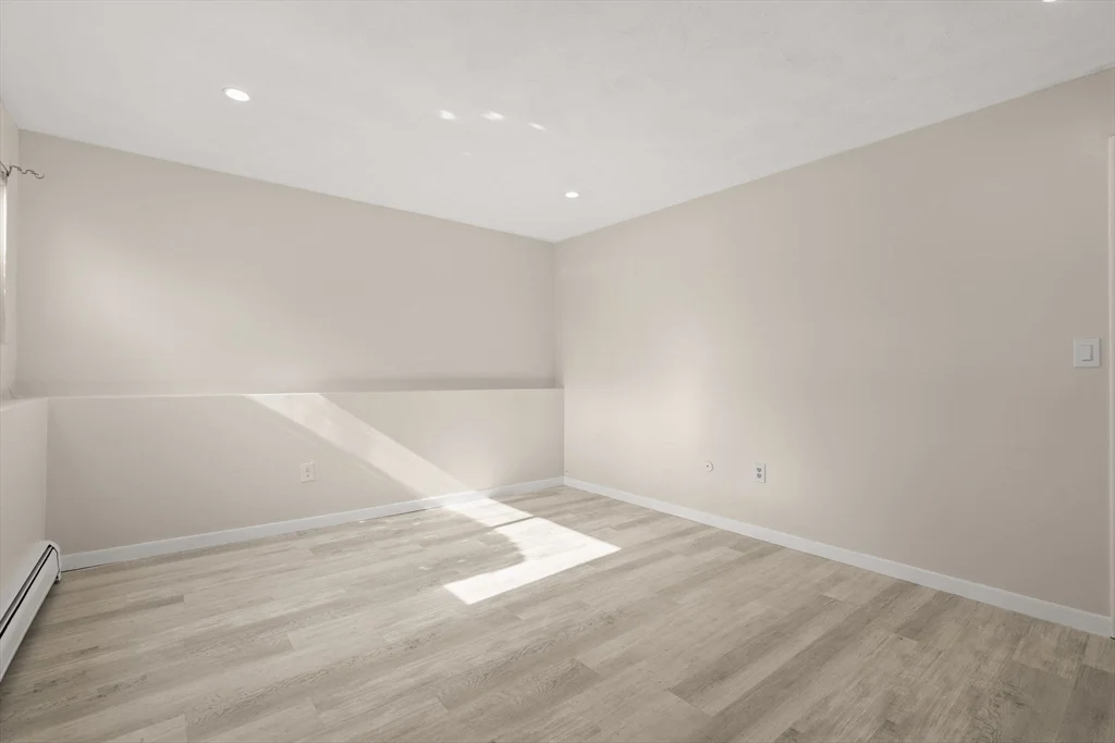 2 bed, 1 bath apartment for rent at 68 Summer Ave Unit 1, Stoughton — photo 16 of 22