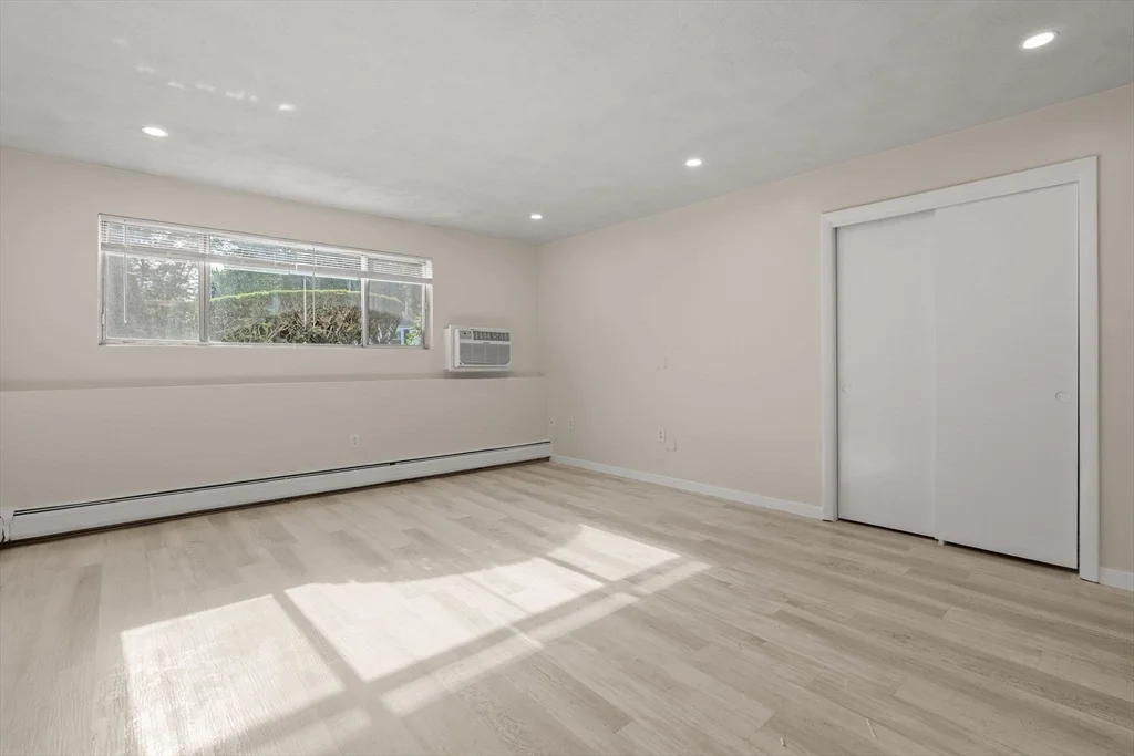 2 bed, 1 bath apartment for rent at 68 Summer Ave Unit 1, Stoughton — photo 10 of 22