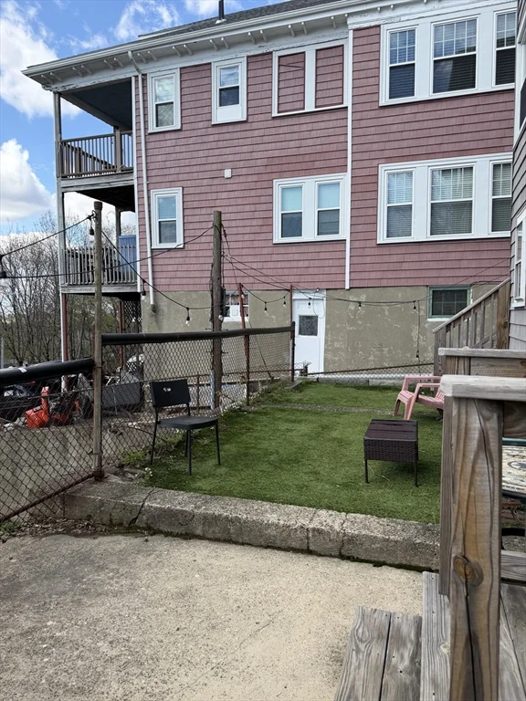 4 bed, 2 bath apartment for rent at 68 Thomas Park Unit 1, South Boston — photo 25 of 26