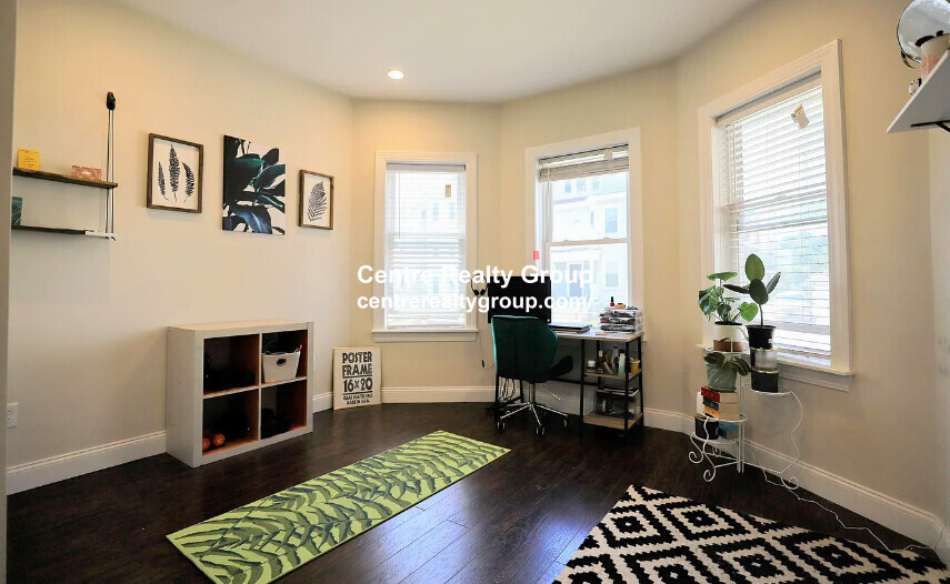 2 bed, 2 bath apartment for rent at 68 Topliff Unit 1, Dorchester — photo 5 of 11