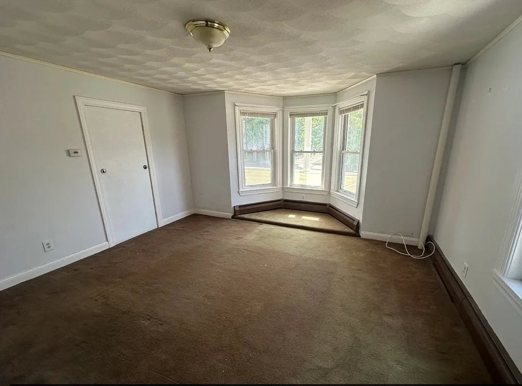 2 bed, 1 bath apartment for rent at 68 Trull Unit 1, Magoun Square — photo 4 of 5