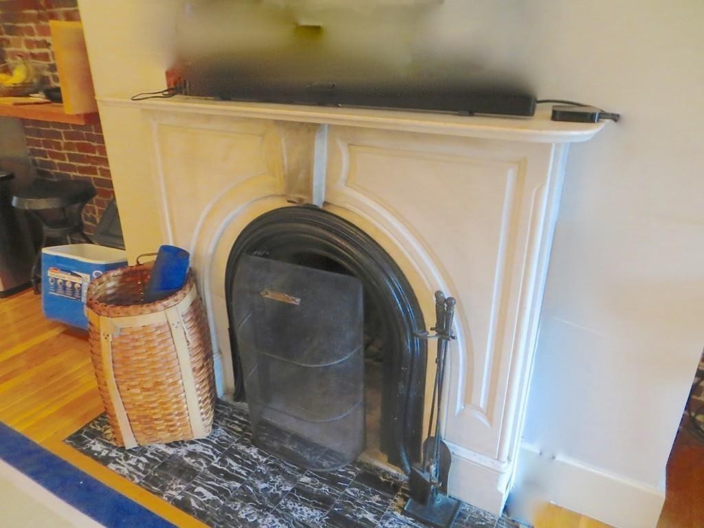 2 bed, 1 bath apartment for rent at 68 Waltham St Unit 2, Boston — photo 4 of 18