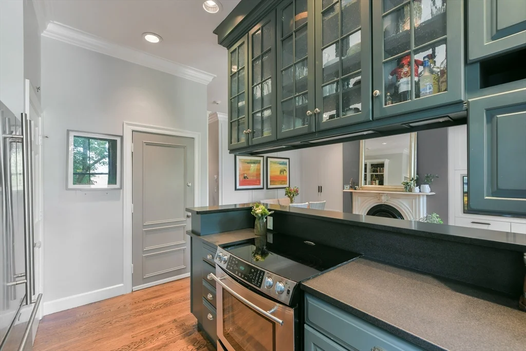 2 bed, 2 bath apartment for rent at 68 Waltham St Unit 3, South End — photo 7 of 23
