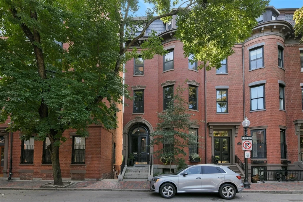 2 bed, 2 bath apartment for rent at 68 Waltham St Unit 3, South End — photo 22 of 23