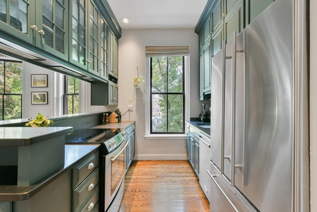 2 bed, 2 bath apartment for rent at 68 Waltham St Unit 3, South End — photo 6 of 23